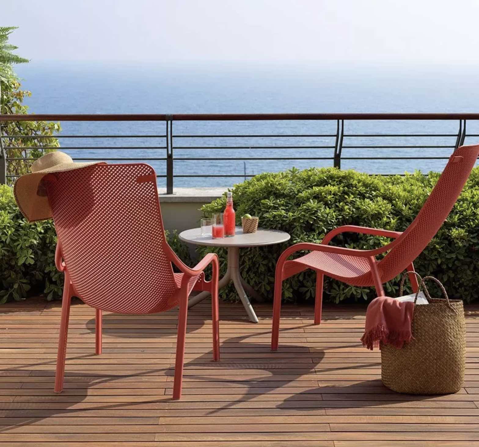 Space-Saving Outdoor Furniture Ideas For Small Gardens And Patios